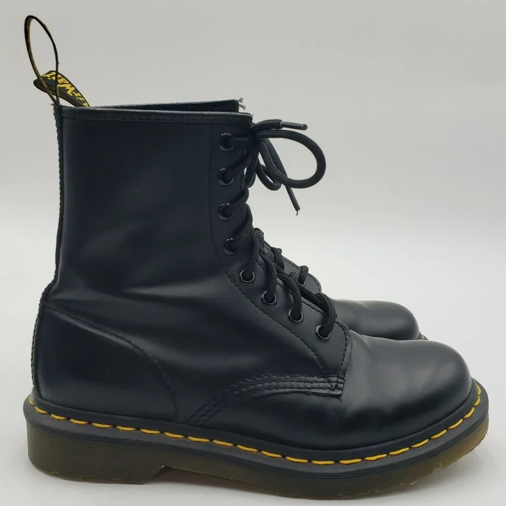 Dr. Martens 1460 Originals Boots 7 Womens Chunky Platform Lace Up Docs Black - Picture 1 of 11